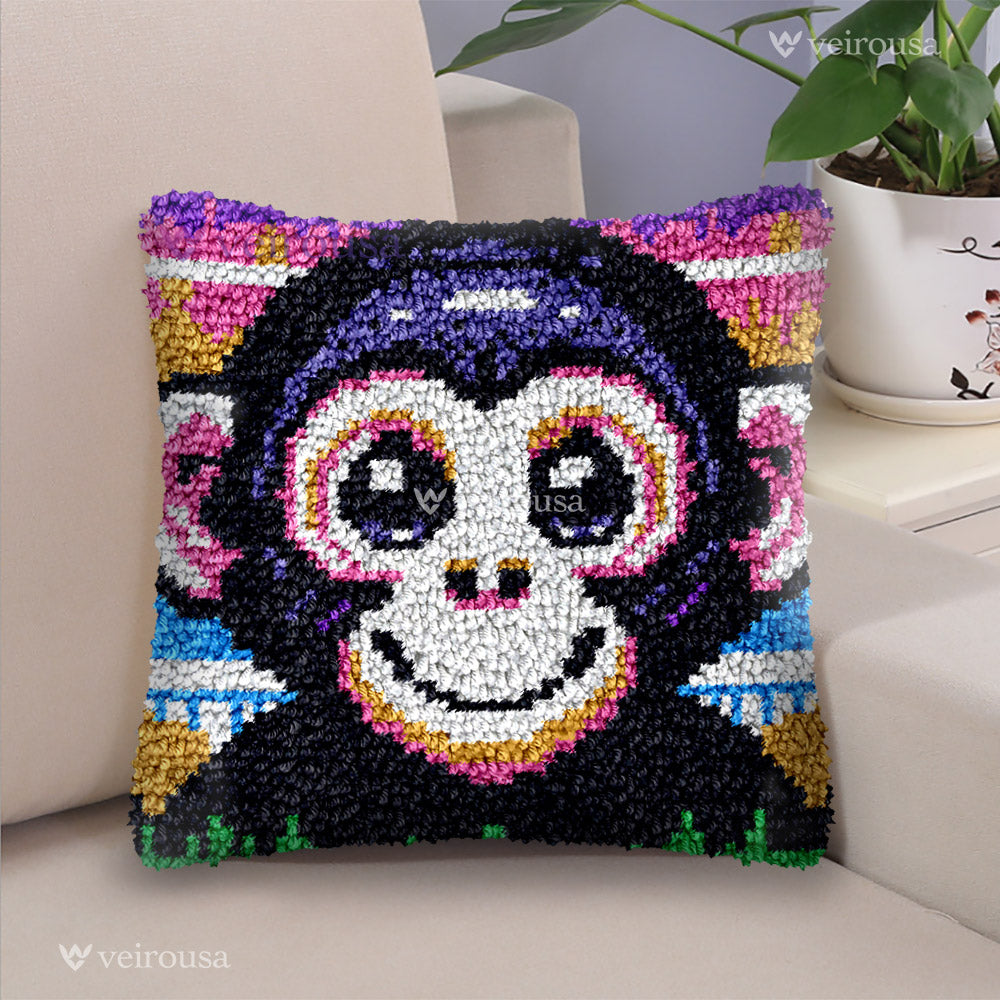 Smiling Gorilla - Latch Hook Pillow Kit