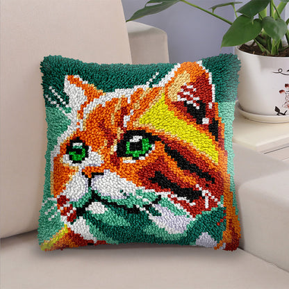 Big-faced Cat Latch Hook Pillow Kit