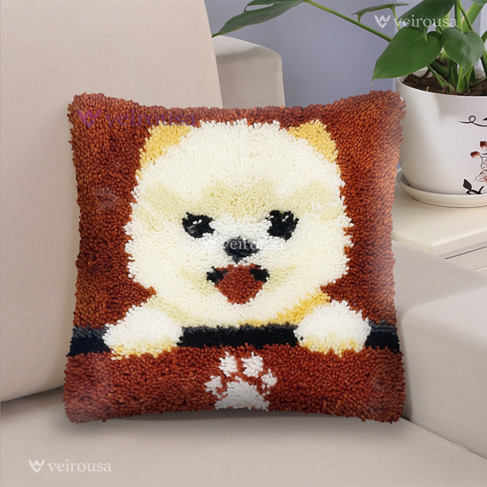 Pomeranian Puppy - Latch Hook Pillow Kit