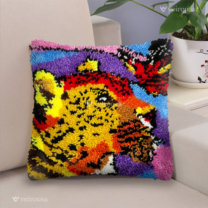 Leopard & Butterfly Encounter Latch Hook Pillow Kit