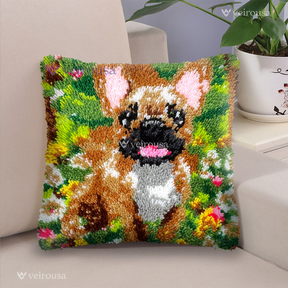 Garden Baby French Bulldog - Latch Hook Pillow Kit