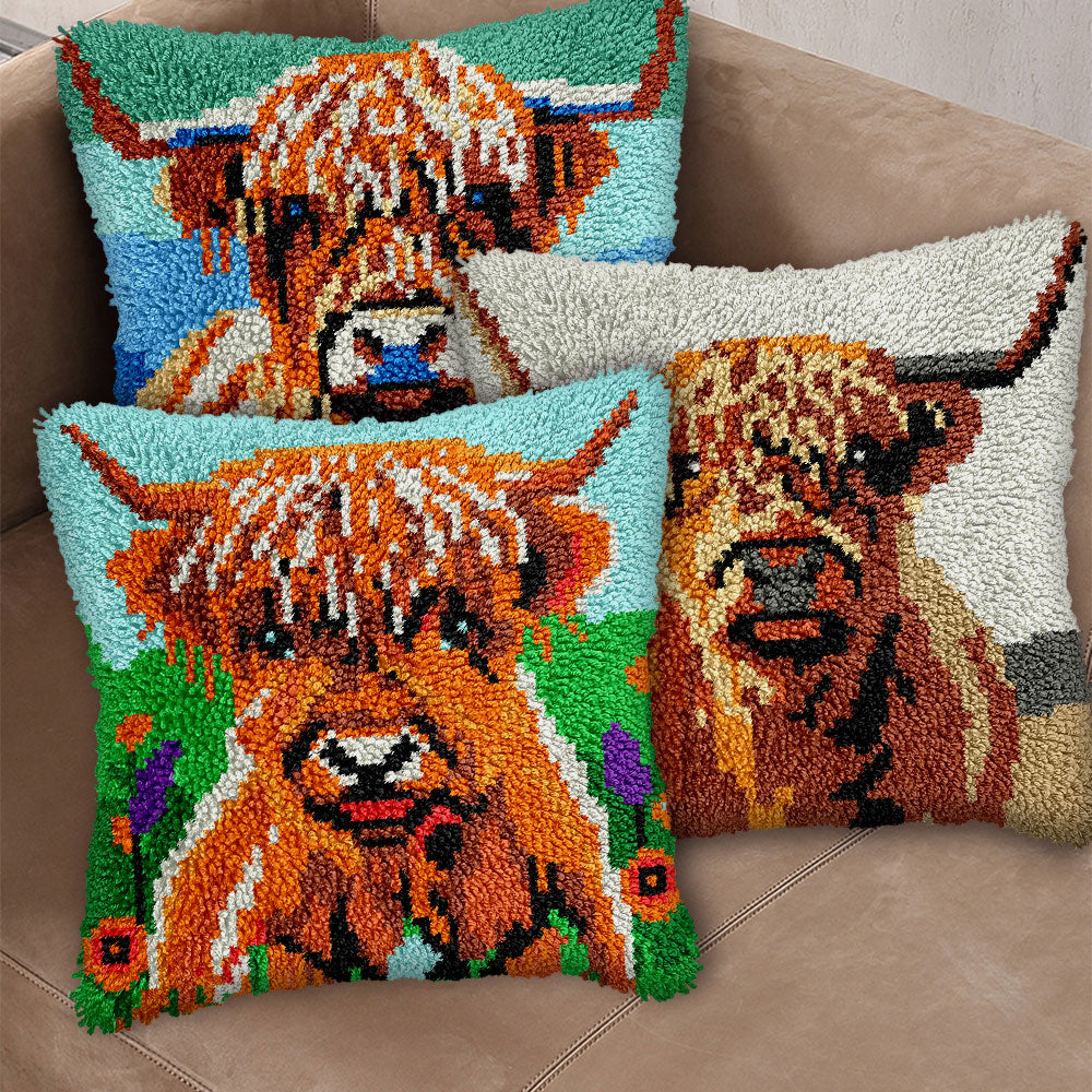 Veirousa Highland Cow Family Latch Hook Pillow Kit
