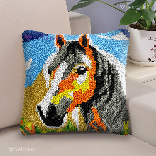 Veirousa Majestic Horse Latch Hook Pillow Kit