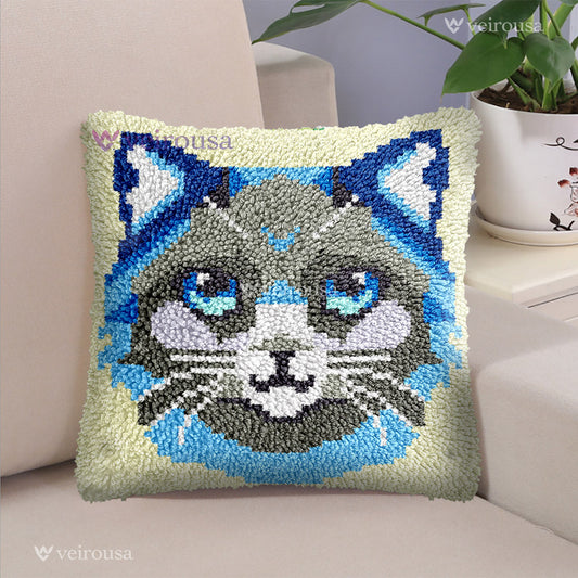 Veirousa Russian Blue Cat Latch Hook Pillow Kit
