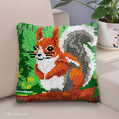 Veirousa Squirrel Latch Hook Pillow Kit