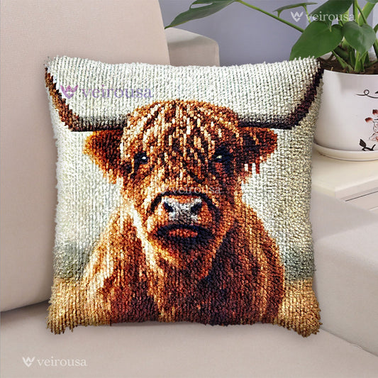 Veirousa Highland Cow Dad Latch Hook Pillow Kit
